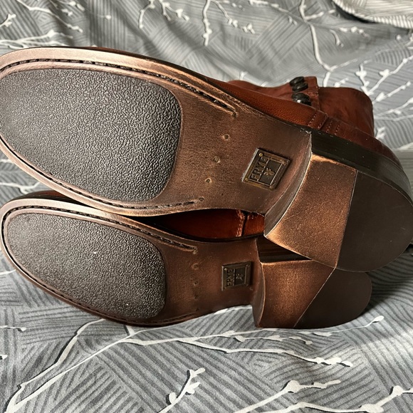FRYE Lynn Military Short Boot women’s size 7 in Cognac BNIB - Picture 4 of 7